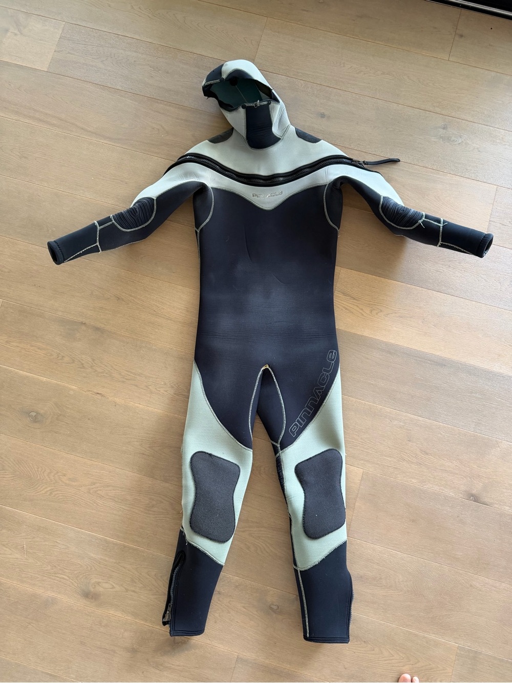 Pinnacle Polar 7/5mm Full Hooded Mens wetsuit Scuba